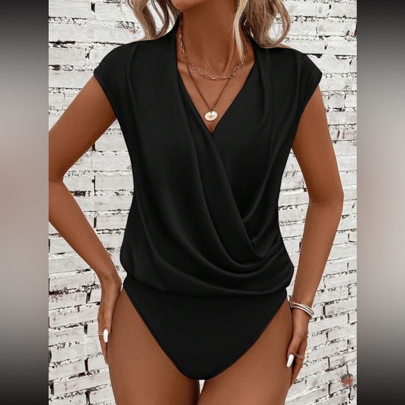 Luxe draped bodysuit - Picture 15 of 16